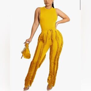 Summer Yellow🌼 2 Piece Set NWT 10/0